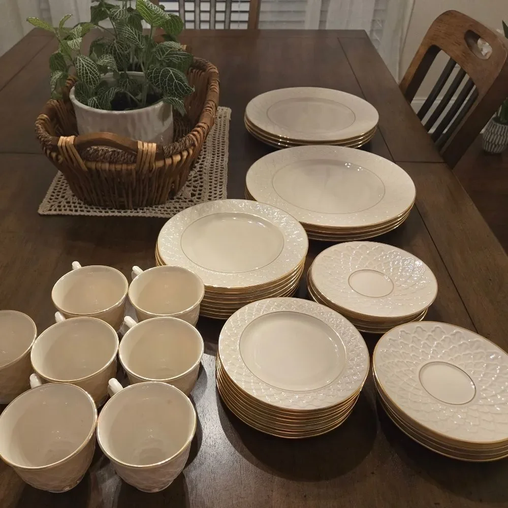 ❤️🎄🛍VINTAGE LENOX JACQUARD GOLD CHINA 5 PIECE PLACE SETTING